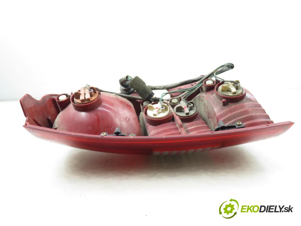 KIA PICANTO (BA) HB 2004 48,00 1.1 - G4HG 1086,00 světlo pravé zadní