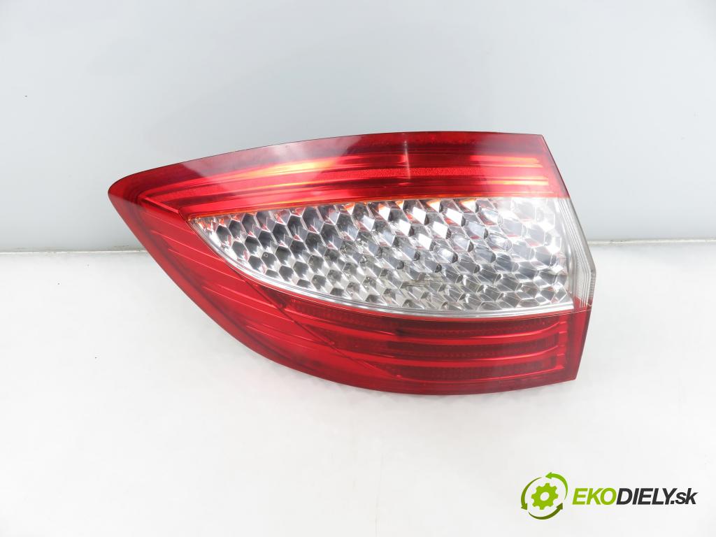 FORD MONDEO IV Turnier (BA7) KOMBI 2007 103,00 2.0 TDCi - QXBA 1997,00 Svetlo ľavé zadné 7S7113405B