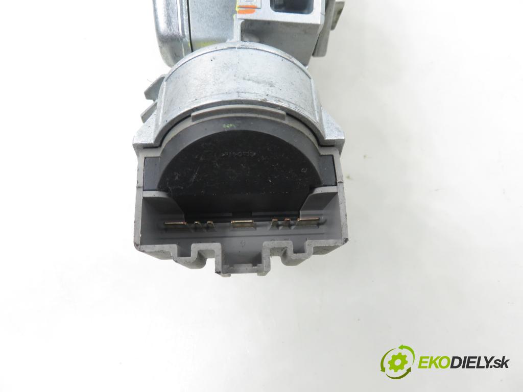 FORD MONDEO IV Turnier (BA7) KOMBI 2007 103,00 2.0 TDCi - QXBA 1997,00 spínačka 3M513F880AD (Spínací skříňka)