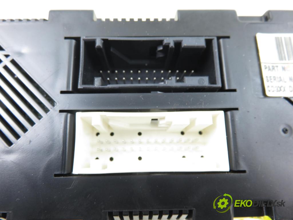 FORD MONDEO IV Turnier (BA7) KOMBI 2007 103,00 2.0 TDCi - QXBA 1997,00 Panel topení KLIMATRONIK 7S7T18C612AF