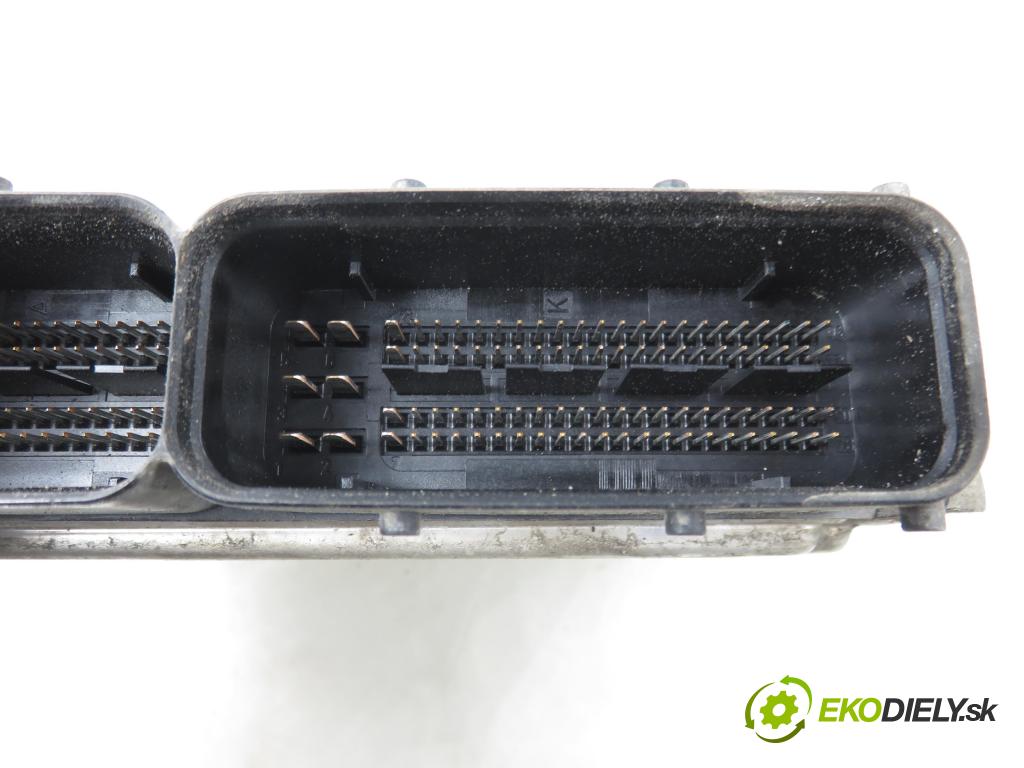 OPEL VECTRA C Kombi (Z02) KOMBI 2004 110,00 1.9 CDTI - Z 19 DTH 1910,00 Riadiaca jednotka Motor 55193967 ; 0281011915 ; 55193967YY