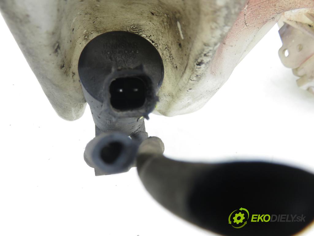 FORD MONDEO IV Turnier (BA7) KOMBI 2007 103,00 2.0 TDCi - QXBA 1997,00 Nádržka ostrekovačov 6G9112A659AB (Kľučka dverí ostatné)