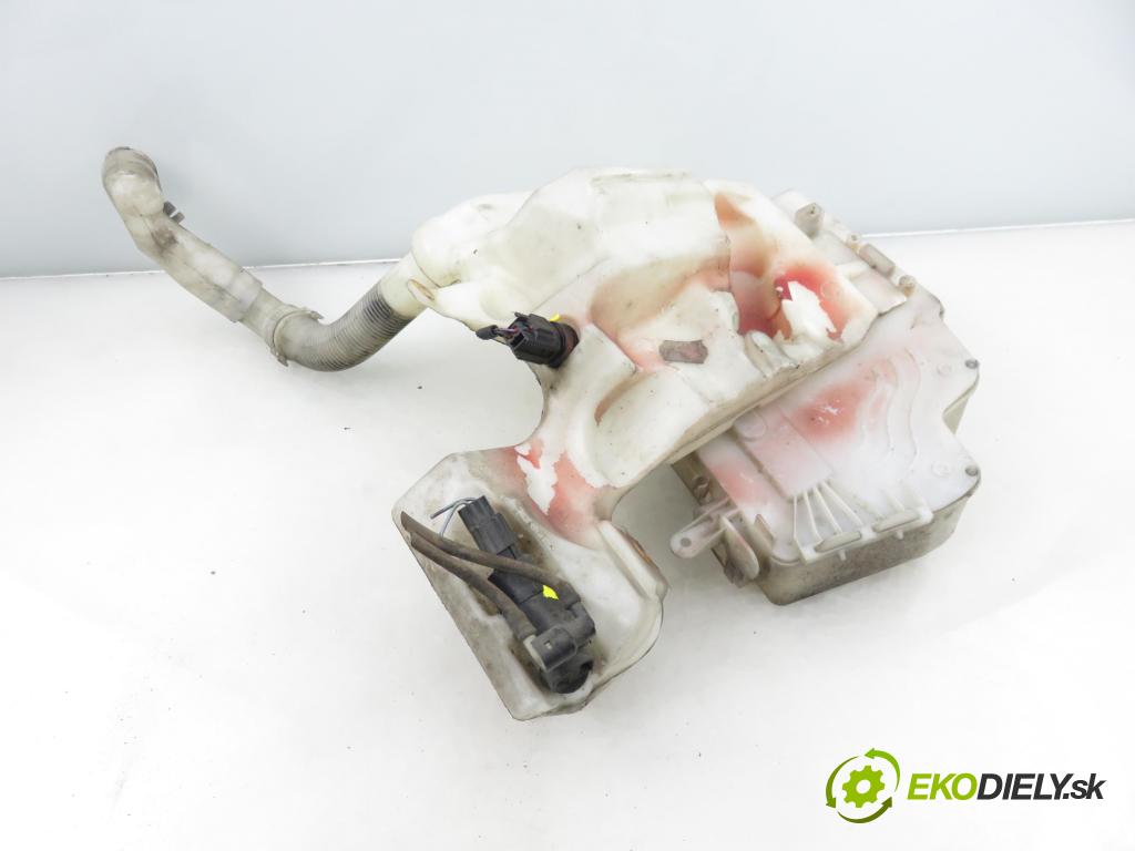 FORD MONDEO IV Turnier (BA7) KOMBI 2007 103,00 2.0 TDCi - QXBA 1997,00 Nádržka ostrekovačov 6G9112A659AB (Kľučka dverí ostatné)