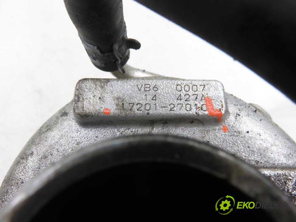 TOYOTA AVENSIS (_T22_) SEDAN 2000 81,00 2.0 D-4D (CDT220_) - 1CD-FTV 1995,00 RYCHLONABÍJEČKA: 1720127010 (Kompletní turbodmychadlo)