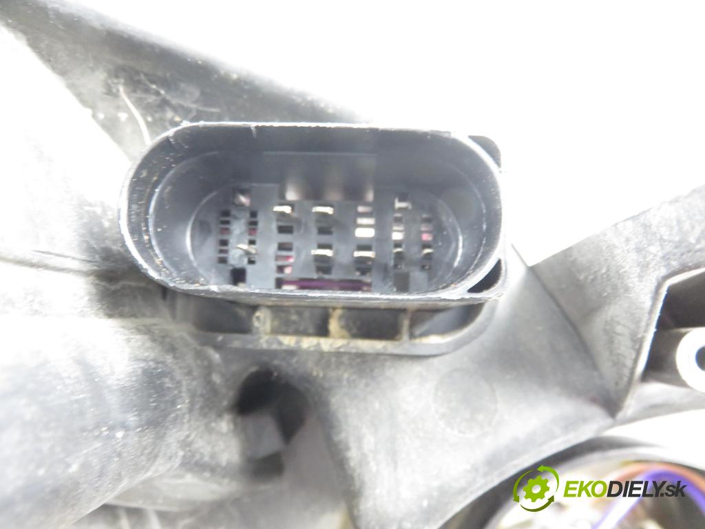 FORD S-MAX (WA6) MINIVAN 2007 92,00 1.8 TDCi 125 - QYWA 1753,00 Svetlo LP