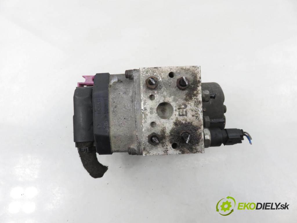 OPEL MERIVA A nadwozie wielkoprzestrzenne (MPV) (X03) MINIVAN 2003 92,00 1.8 - Z 18 XE 1796,00 pumpa ABS 0273004634 (Pumpa ABS)