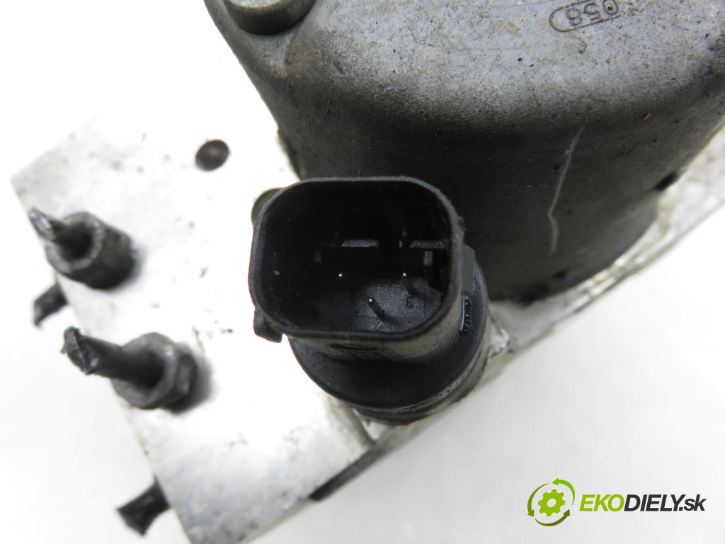 OPEL MERIVA A nadwozie wielkoprzestrzenne (MPV) (X03) MINIVAN 2003 92,00 1.8 - Z 18 XE 1796,00 pumpa ABS 0273004634 (Pumpa ABS)