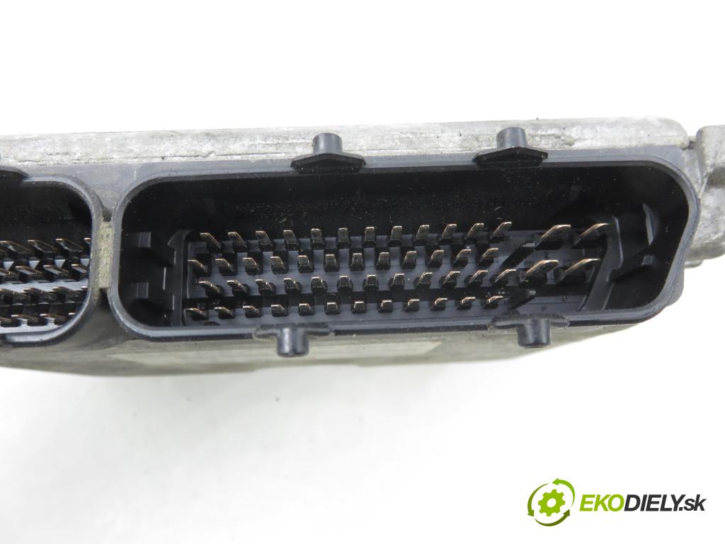 VW BORA (1J2) SEDAN 1999 66,00 1.9 TDI 90 - ALH 1896,00 Riadiaca jednotka Motor 0281001851 ; 038906018AE