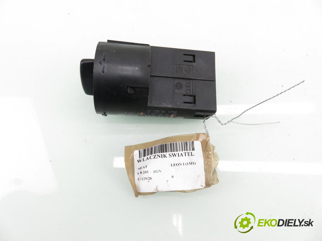SEAT LEON (1M1) HB 2001 92,00 1.8 20V - AGN 1781,00 přepínač světla 1M1941531L