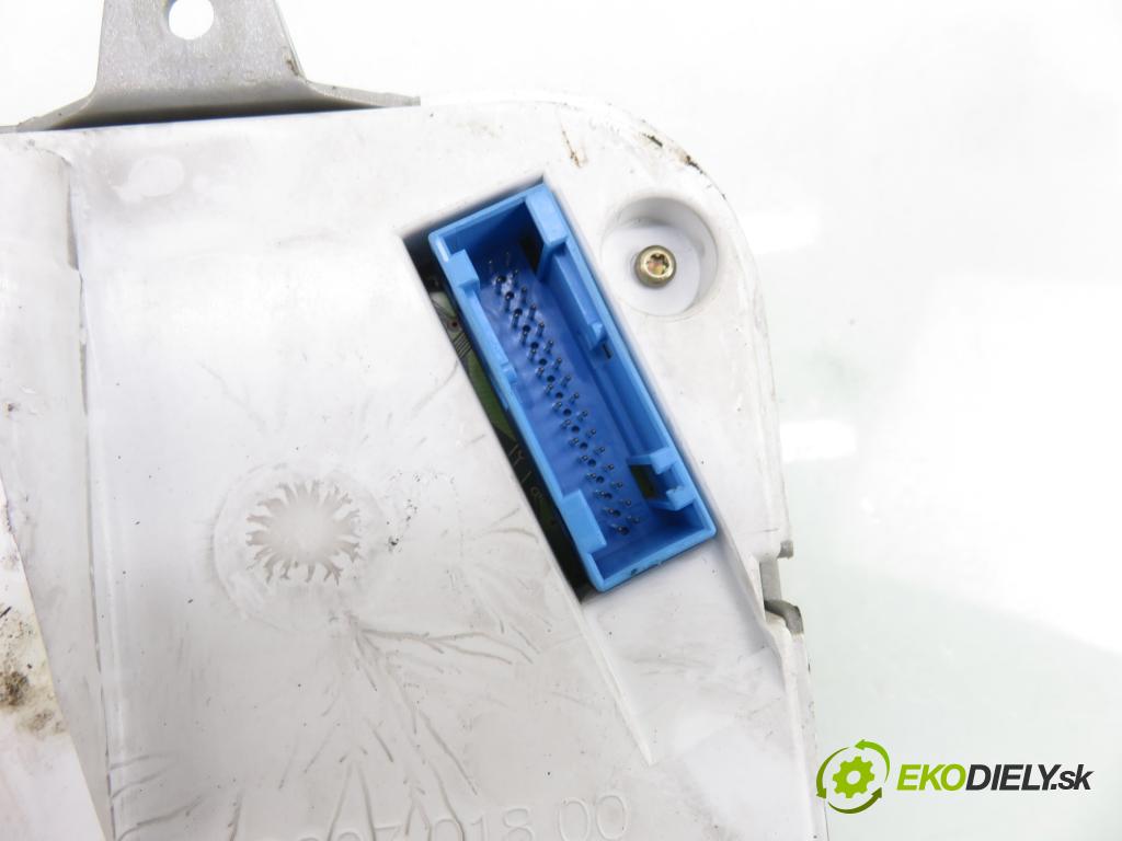 VW LUPO (6X1, 6E1) HB 1999 44,00 1.7 SDI - AKU 1716,00 Prístrojovka elektrický 6X0920800D ; 0263615041