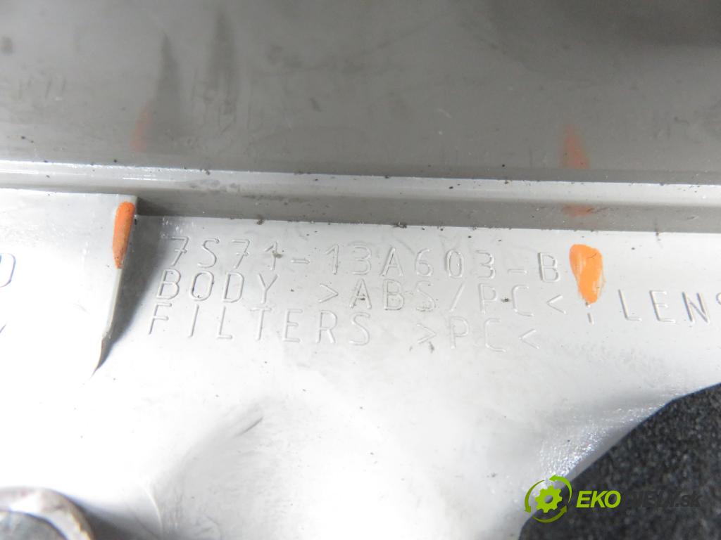 FORD MONDEO IV Turnier (BA7) KOMBI 2007 103,00 2.0 TDCi - QXBA 1997,00 Svetlo ľavé zadné kufor 7S7113A603B