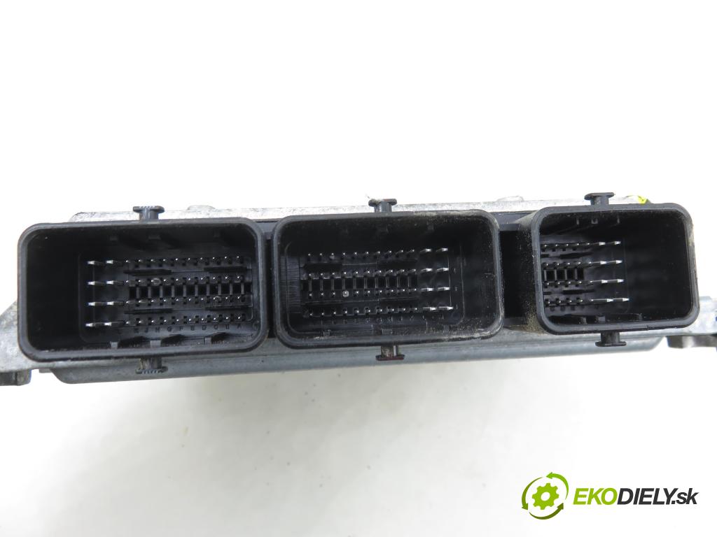 FORD S-MAX (WA6) MINIVAN 2007 92,00 1.8 TDCi 125 - QYWA 1753,00 řídící jednotka motora 6G9112A650LG ; 5WS40419GT