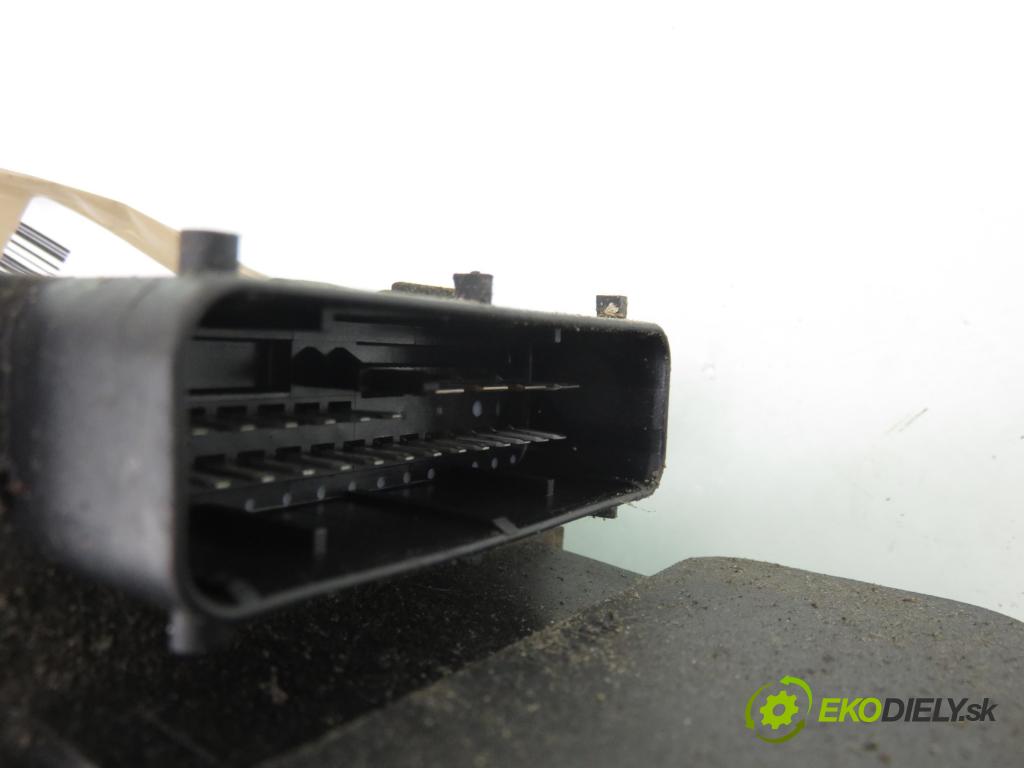 AUDI A4 Avant (8D5, B5) KOMBI 1999 81,00 1.9 TDI - AFN 1896,00 pumpa ABS 0273004281 (Pumpa ABS)