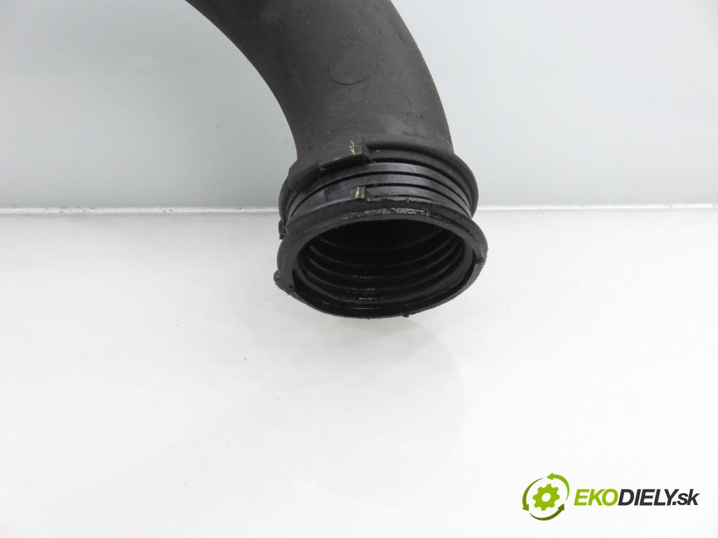 FORD S-MAX (WA6) MINIVAN 2007 92,00 1.8 TDCi 125 - QYWA 1753,00 Rúra intercoolera turba 6G916C646B