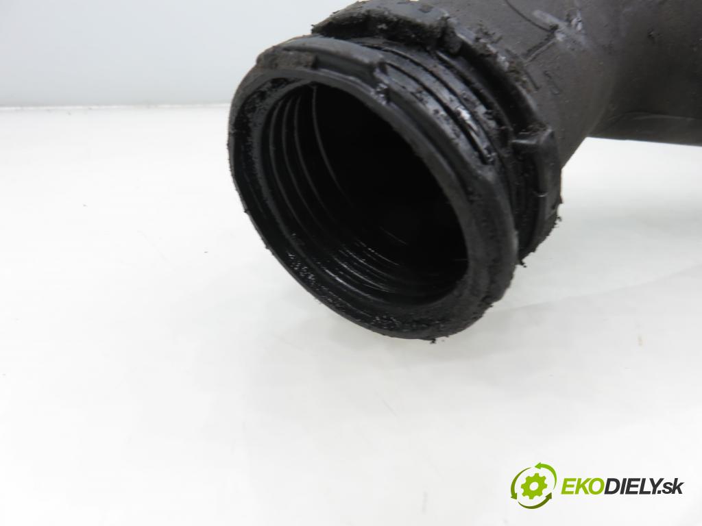 FORD S-MAX (WA6) MINIVAN 2007 92,00 1.8 TDCi 125 - QYWA 1753,00 Rúra intercoolera turba 6G916C646B