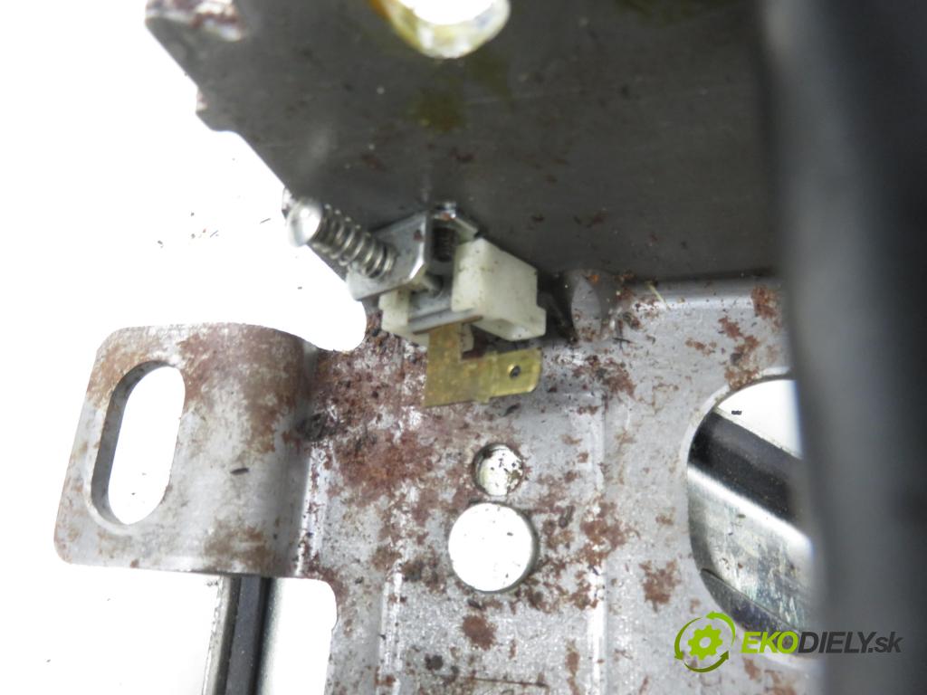 FORD S-MAX (WA6) MINIVAN 2007 92,00 1.8 TDCi 125 - QYWA 1753,00 PÁKA: brzdy MANUÁLNY: 6G912780AH