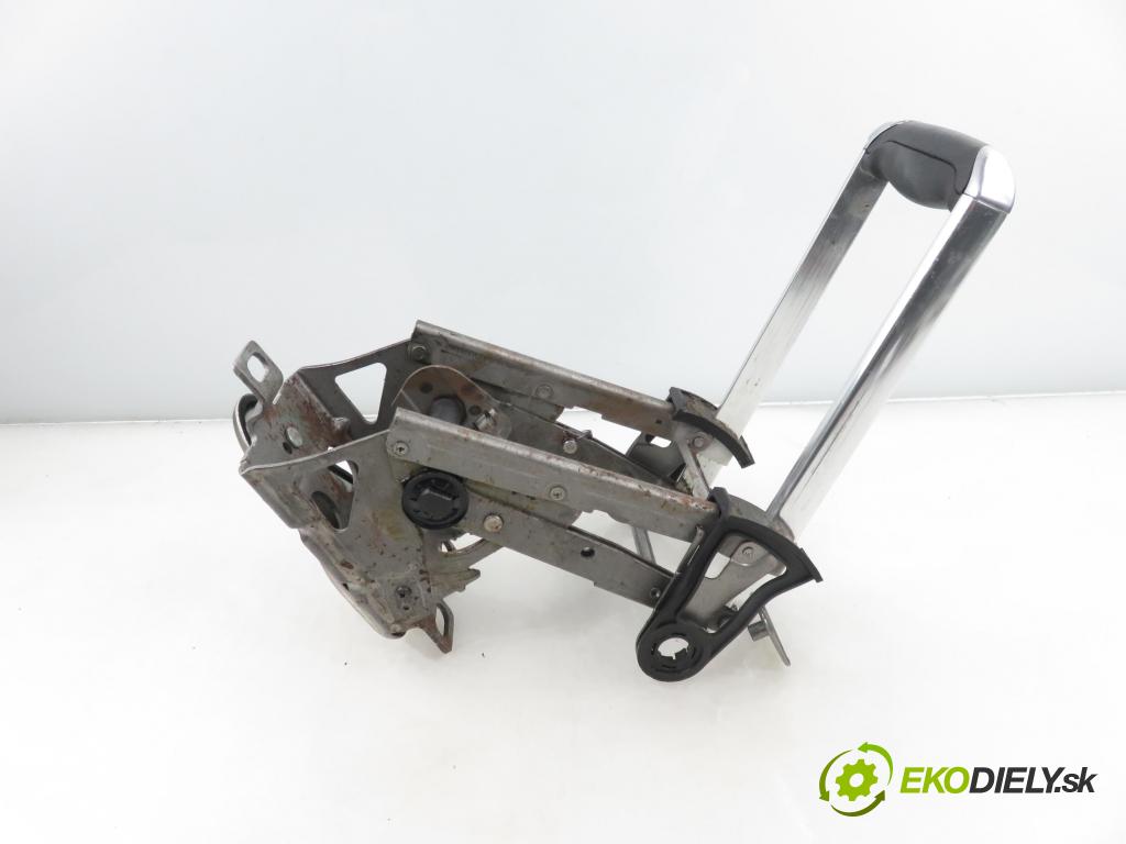 FORD S-MAX (WA6) MINIVAN 2007 92,00 1.8 TDCi 125 - QYWA 1753,00 PÁKA: brzdy MANUÁLNY: 6G912780AH