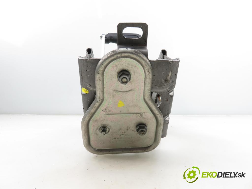 FORD S-MAX (WA6) MINIVAN 2007 92,00 1.8 TDCi 125 - QYWA 1753,00 PÁKA: brzdy MANUÁLNY: 6G912780AH