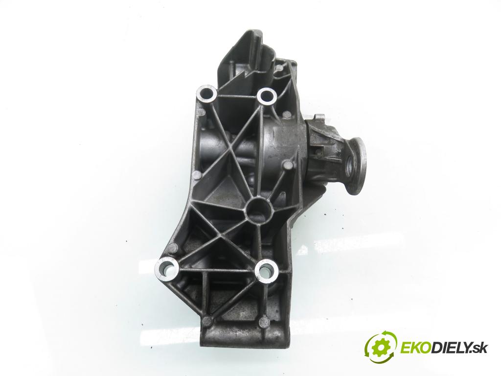 VW GOLF IV (1J1) HB 2003 55,00 1.4 16V - BCA 1390,00 uchycení alternátora 032145169Q