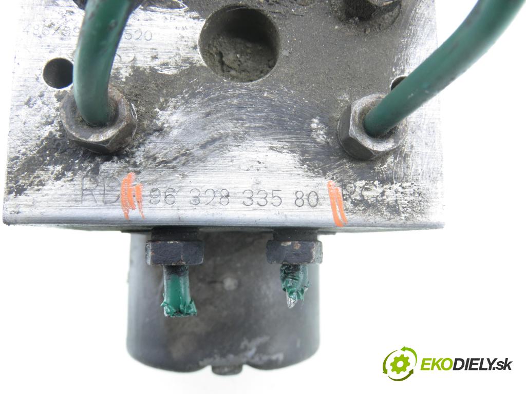 PEUGEOT 607 (9D, 9U) SEDAN 2004 98,00 2.2 HDI - 4HX (DW12TED4/FAP) 2179,00 pumpa ABS 9632833580 (Pumpa ABS)