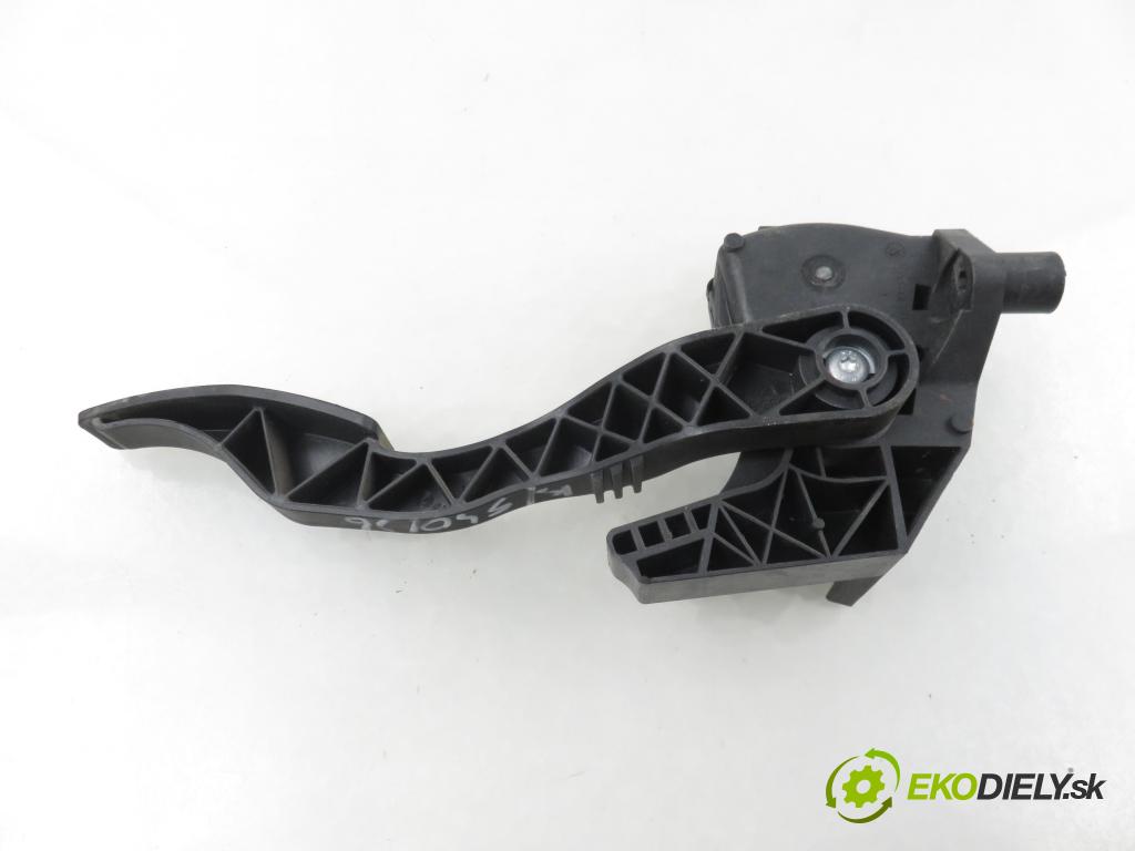 OPEL MERIVA A nadwozie wielkoprzestrzenne (MPV) (X03) MINIVAN 2003 92,00 1.8 - Z 18 XE 1796,00 Potenciometer plynu 93335443DA ; 6PV00811002 (Potenciometer plynového pedálu)