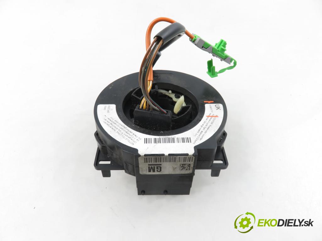 OPEL MERIVA A nadwozie wielkoprzestrzenne (MPV) (X03) MINIVAN 2003 92,00 1.8 - Z 18 XE 1796,00 PÁSKA: air BAG 315625731