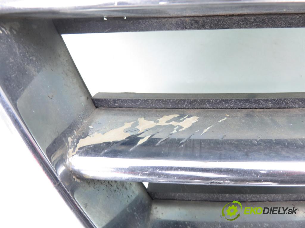 ALFA ROMEO 156 Sportwagon (932_) KOMBI 2004 110,00 1.9 JTD 16V Q4 - 937 A5.000 1910,00 Mriežka / maska 156041272