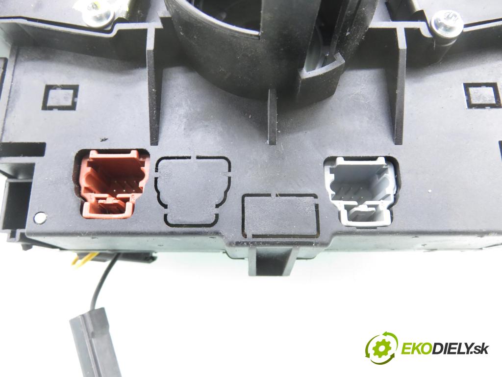 CITROEN C3 I (FC_) HB 2003 44,00 1.1 i - HFX (TU1A) 1124,00 páčka/prepínač 96488205XT