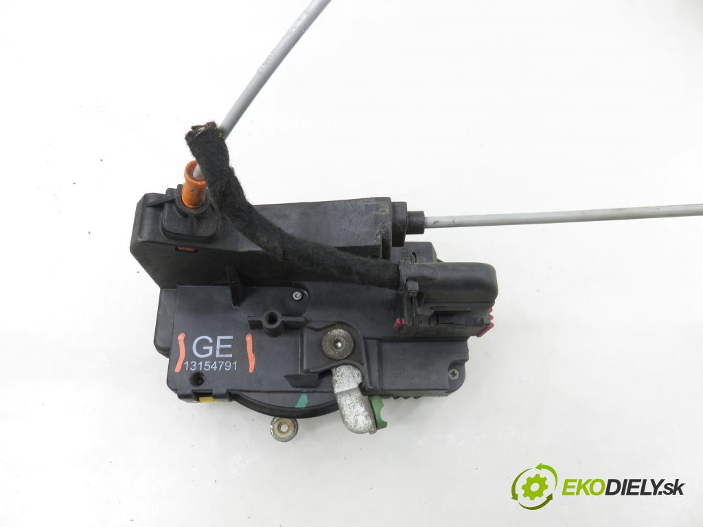 OPEL MERIVA A nadwozie wielkoprzestrzenne (MPV) (X03) MINIVAN 2003 92,00 1.8 - Z 18 XE 1796,00 zámok 13154791GE