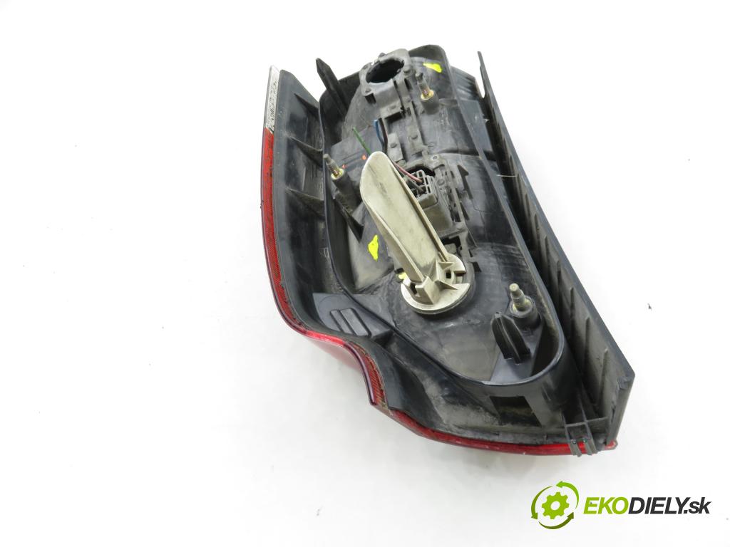 VOLVO V70 II SW (285) KOMBI 2003 96,00 2.4 D 131 2401,00 Svetlo ľavé zadné 9154497 ; 9154493