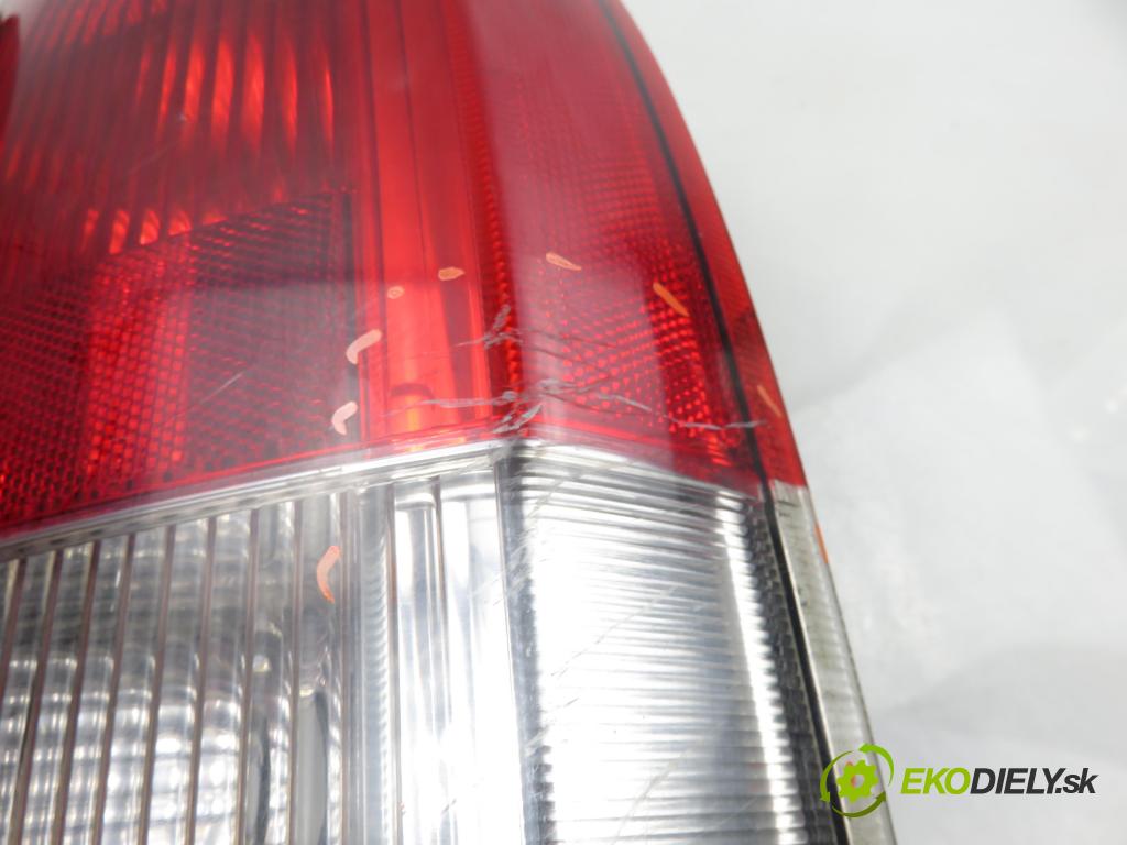 VOLVO V70 II SW (285) KOMBI 2003 96,00 2.4 D 131 2401,00 světlo pravé zadní 9154498 ; 9154494