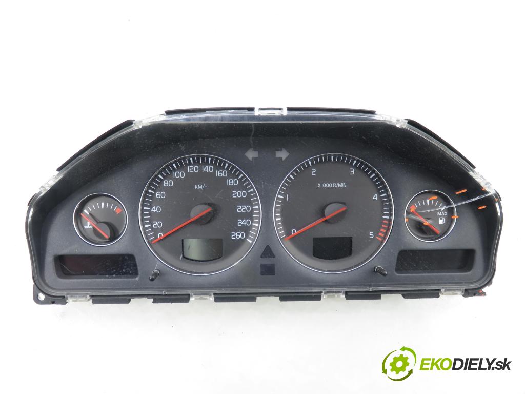 VOLVO V70 II SW (285) KOMBI 2003 96,00 2.4 D 131 2401,00 prístrojovka elektrický 8673262