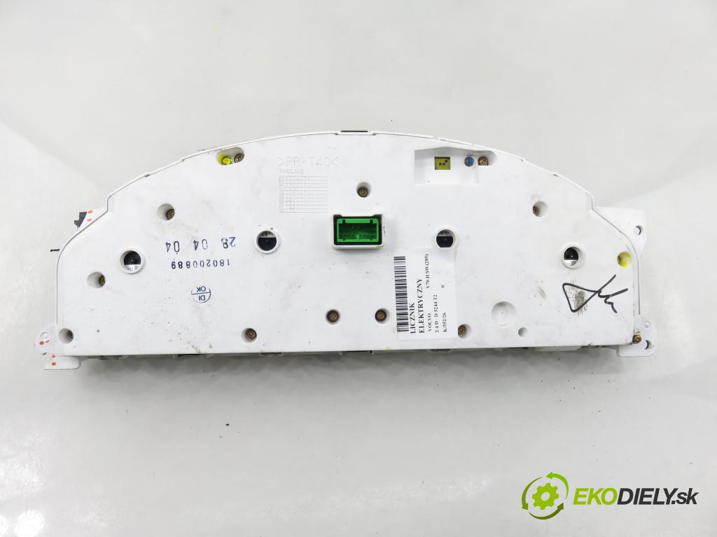 VOLVO V70 II SW (285) KOMBI 2003 96,00 2.4 D 131 2401,00 prístrojovka elektrický 8673262