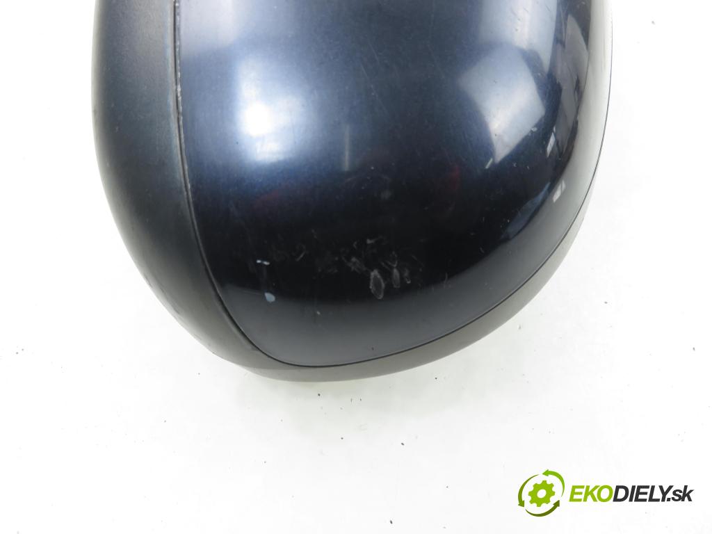 VOLVO V70 II SW (285) KOMBI 2003 96,00 2.4 D 131 2401,00 Spätné zrkadlo LE