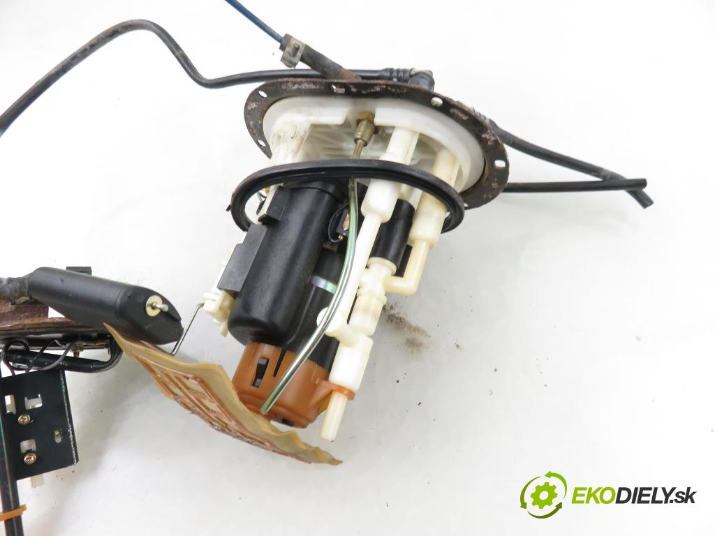 HYUNDAI SANTA FÉ I (SM) SUV 2004 127,00 2.7 V6 4x4 - G6BA 2656,00 pumpa paliva