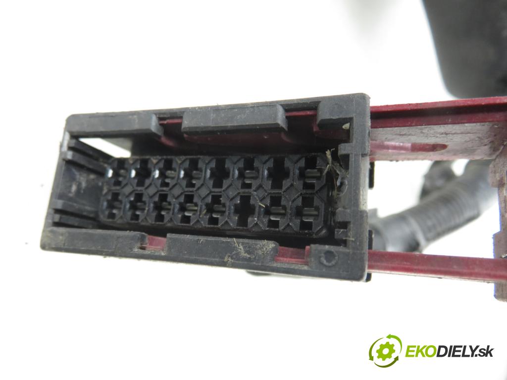 VOLVO V70 II SW (285) KOMBI 2003 96,00 2.4 D 131 2401,00 Webasto 30645239 (Webasto (nezávislé kúrenie))