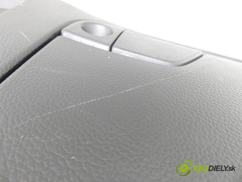 HYUNDAI i40 CW (VF) KOMBI 2012 100,00 1.7 CRDi 136 - D4FD 1685,00 palubovka