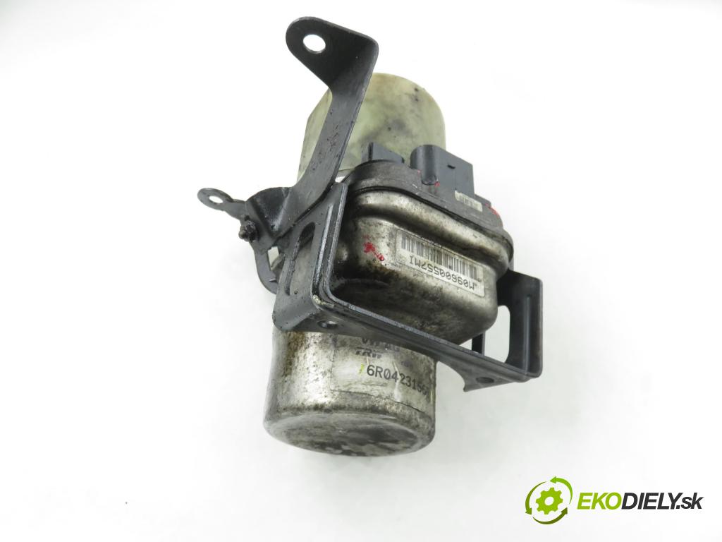 SKODA FABIA I (6Y2) HB 2001 44,00 1.4 - AZF 1397,00 Pumpa servočerpadlo 6R0423156B