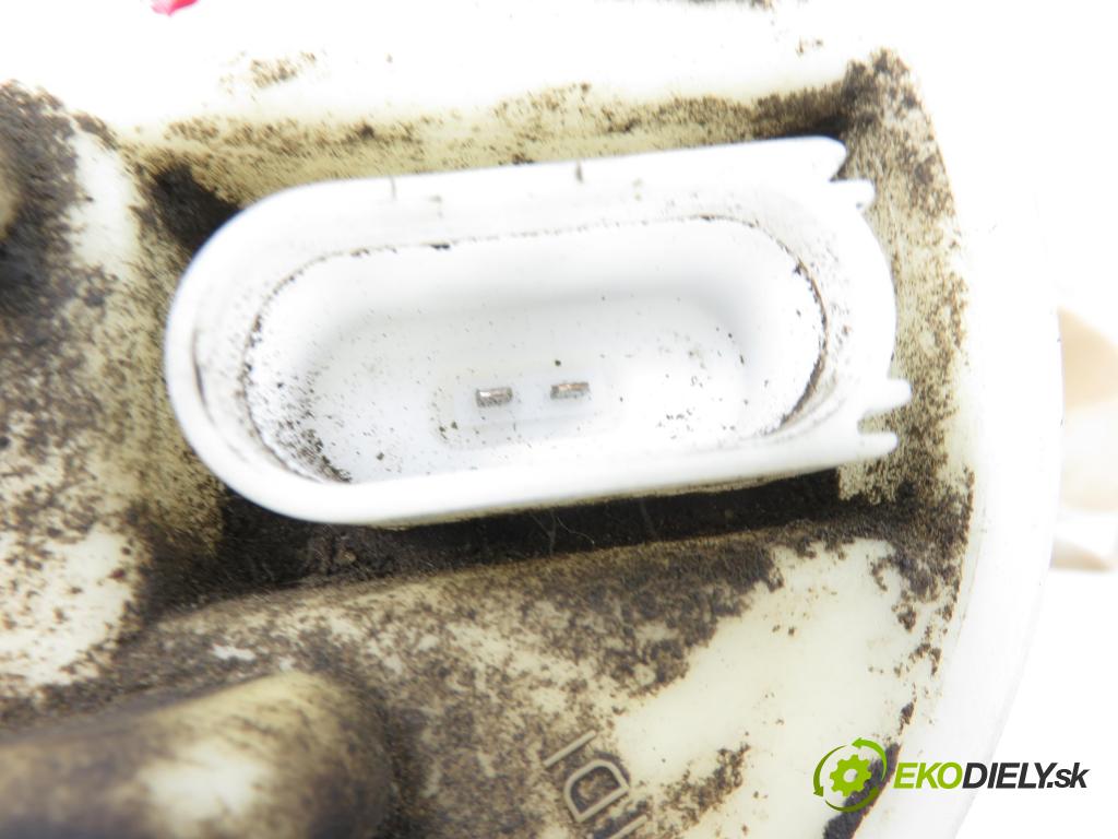 VW PASSAT B5 (3B2) SEDAN 1998 66,00 1.9 TDI 90 - AHU 1896,00 senzor hladiny paliva 8E0919673G