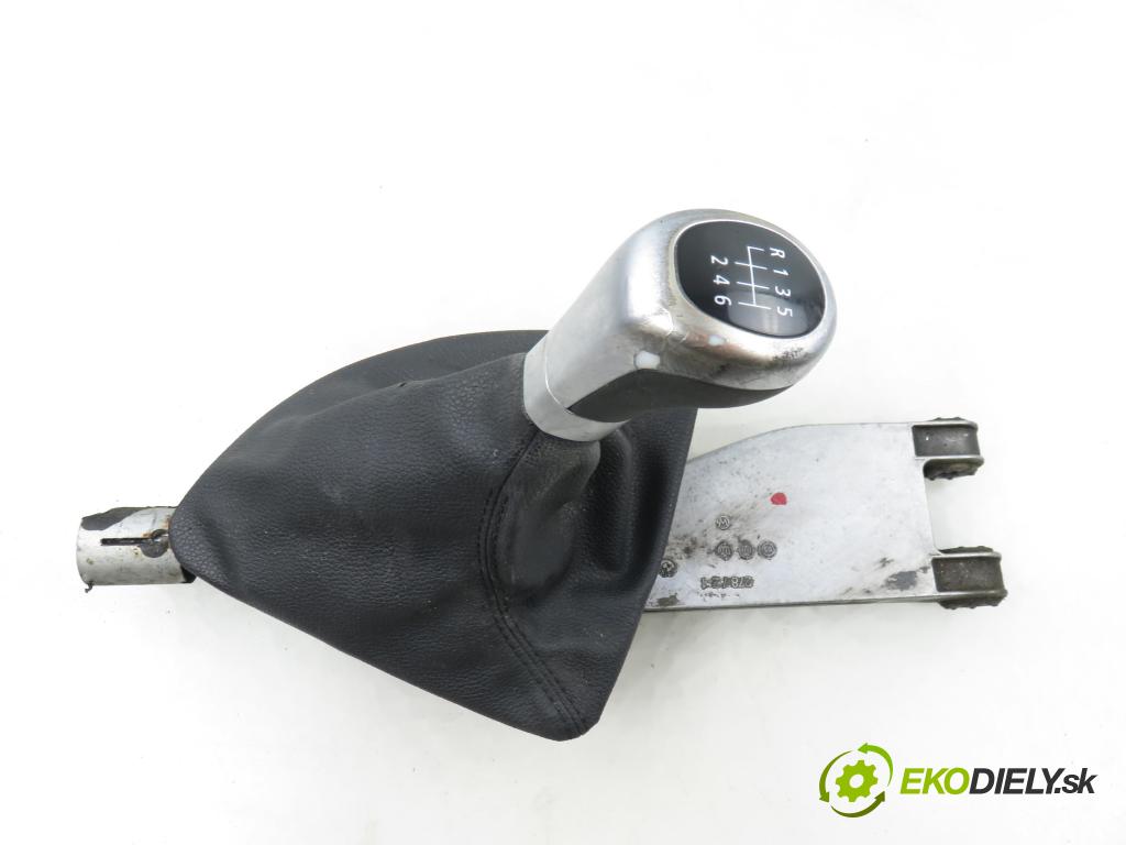 BMW 1 (E87) HB 2009 89,00 116 i - N43 B16 A 1599,00 ZVEDÁK: 7532492