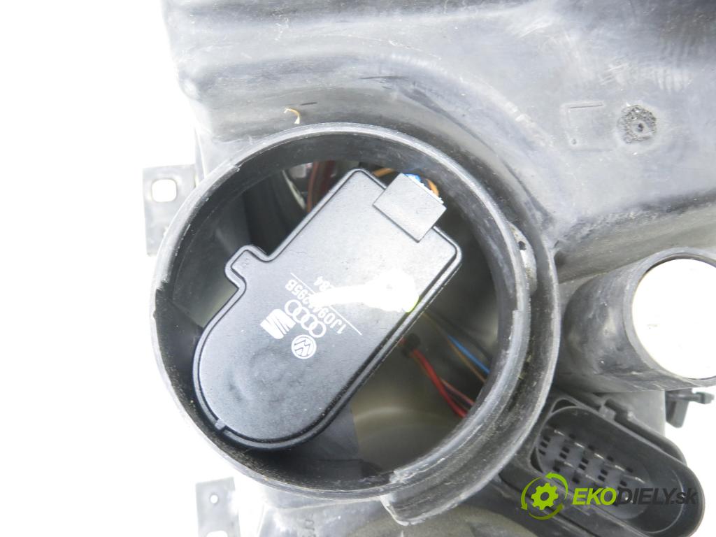 VW POLO (9N_) HB 2004 47,00 1.2 12V 64 - AZQ 1198,00 Svetlo LP