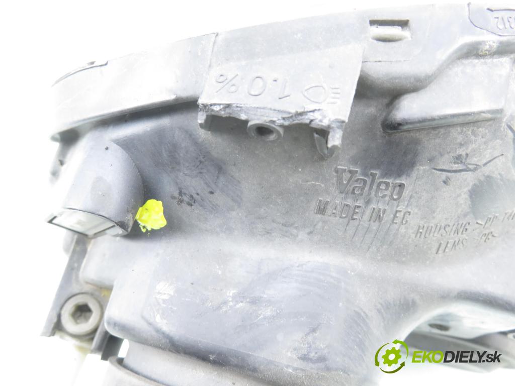 VW POLO (9N_) HB 2004 47,00 1.2 12V 64 - AZQ 1198,00 Svetlo LP