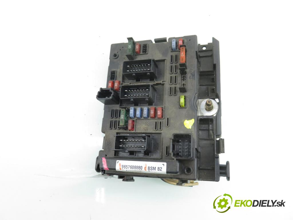 PEUGEOT 206 liftback (2A/C) HB 2005 50,00 1.4 HDi 8V 70 - 8HZ 1398,00 MODUL BSM 9657608880