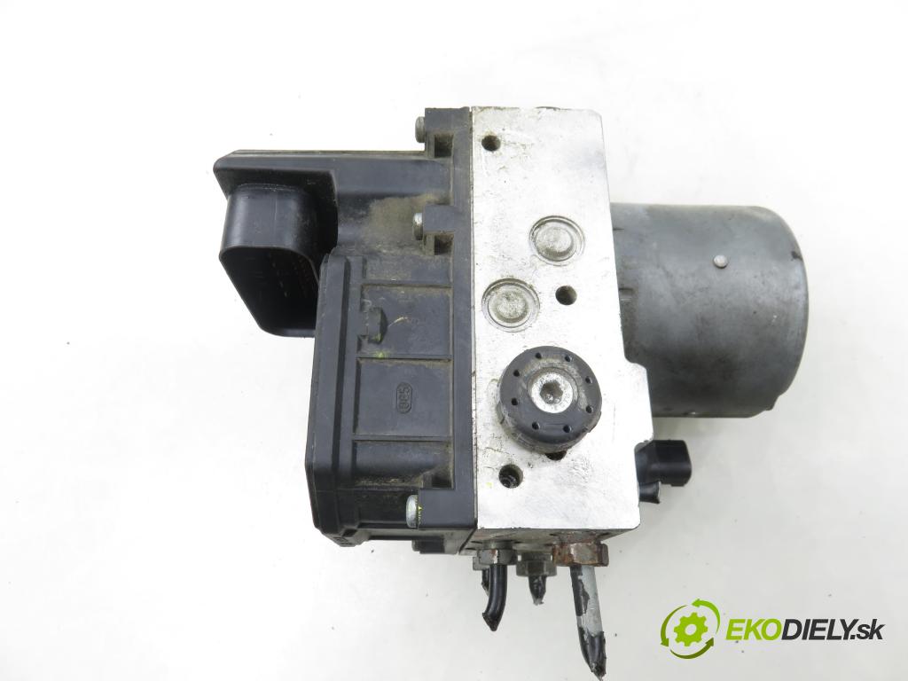 ALFA ROMEO 156 Sportwagon (932_) KOMBI 2004 110,00 1.9 JTD 16V Q4 - 937 A5.000 1910,00 Pumpa ABS 51714525 ; 0265950110 (Pumpa ABS)