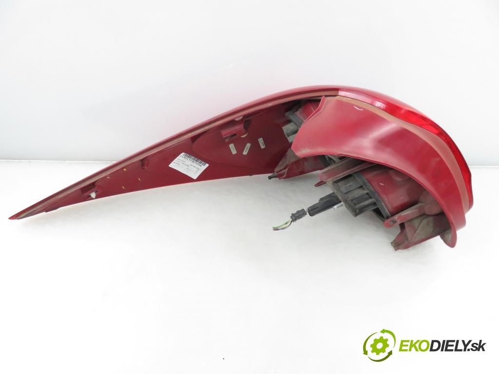 PEUGEOT 207 SW (WK_) KOMBI 2008 70,00 1.4 16V - 8FS (EP3) 1397,00 Svetlo pravé zadné 9680157980 ; VP7PFX13404A