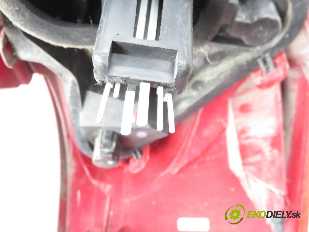 PEUGEOT 207 SW (WK_) KOMBI 2008 70,00 1.4 16V - 8FS (EP3) 1397,00 Svetlo pravé zadné 9680157980 ; VP7PFX13404A