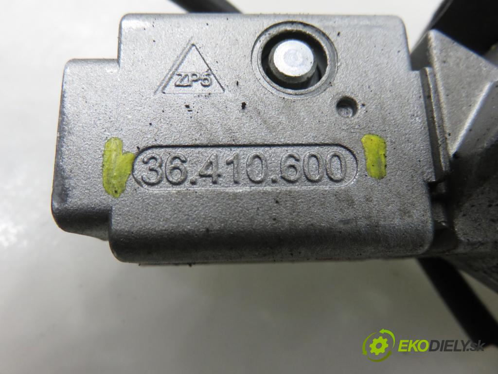 PEUGEOT 207 SW (WK_) KOMBI 2008 70,00 1.4 16V - 8FS (EP3) 1397,00 spinačka 36410600 ; 9663123280 (Spínacia skrinka)