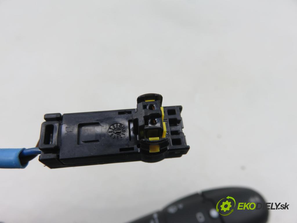 PEUGEOT 207 SW (WK_) KOMBI 2008 70,00 1.4 16V - 8FS (EP3) 1397,00 páčka/prepínač 96657279XT ; 204531