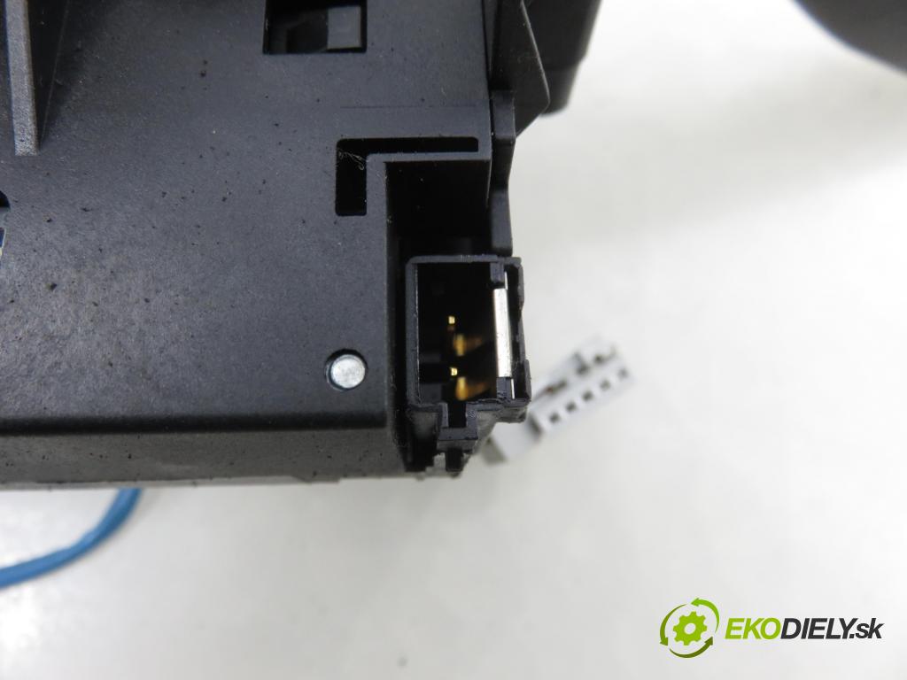 PEUGEOT 207 SW (WK_) KOMBI 2008 70,00 1.4 16V - 8FS (EP3) 1397,00 páčka/prepínač 96657279XT ; 204531