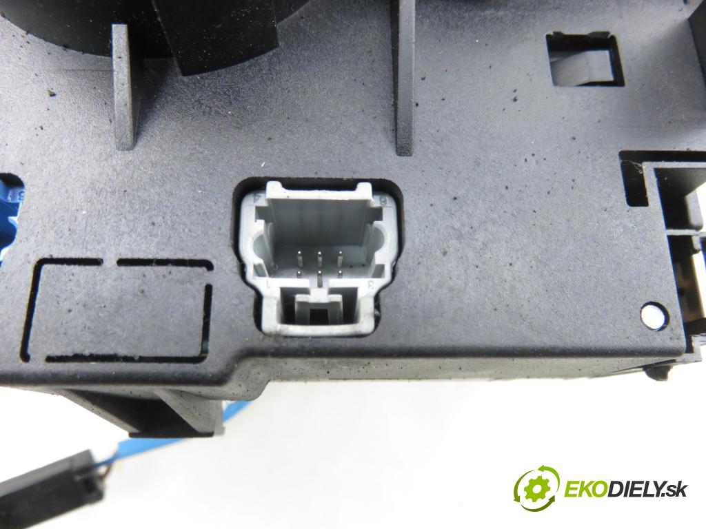 PEUGEOT 207 SW (WK_) KOMBI 2008 70,00 1.4 16V - 8FS (EP3) 1397,00 páčka/prepínač 96657279XT ; 204531